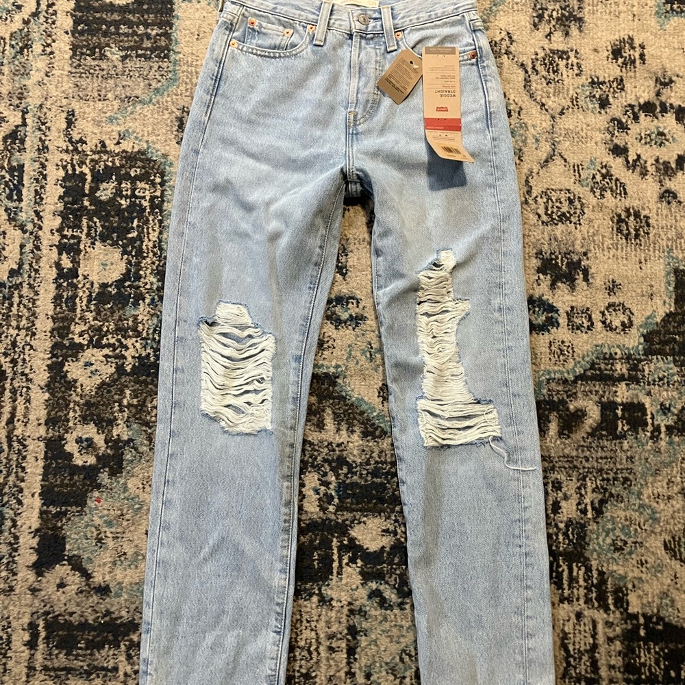 Levi's Women's High Rise Wedgie Straight  Jeans - 25wx28L Distressed Light Wash